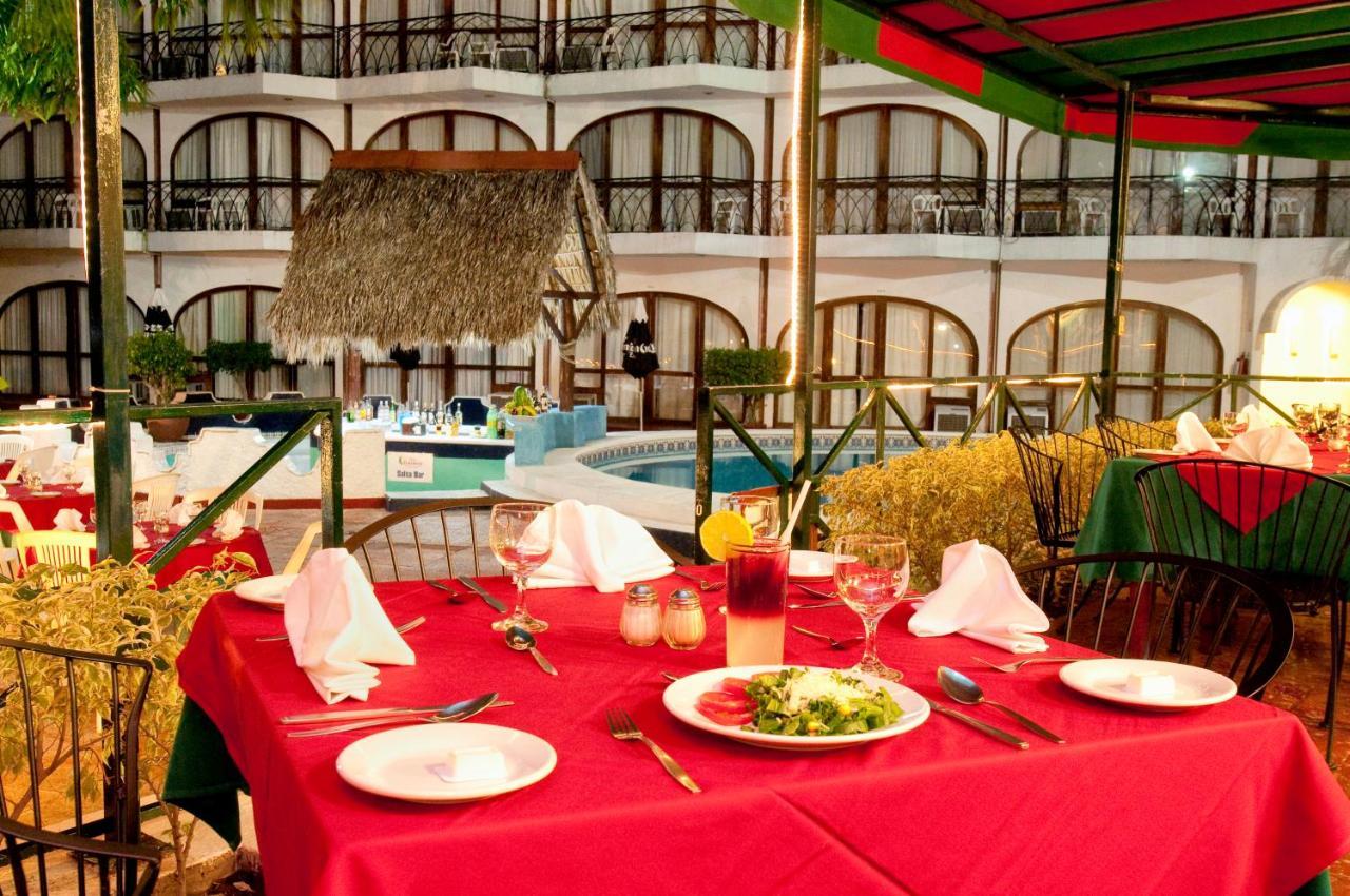 Real Bananas All Inclusive Acapulco Exterior foto